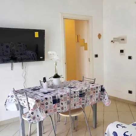 Immobiliare La Rosetana - Residenza L'atlante 1 * Roseto Degli Abruzzi